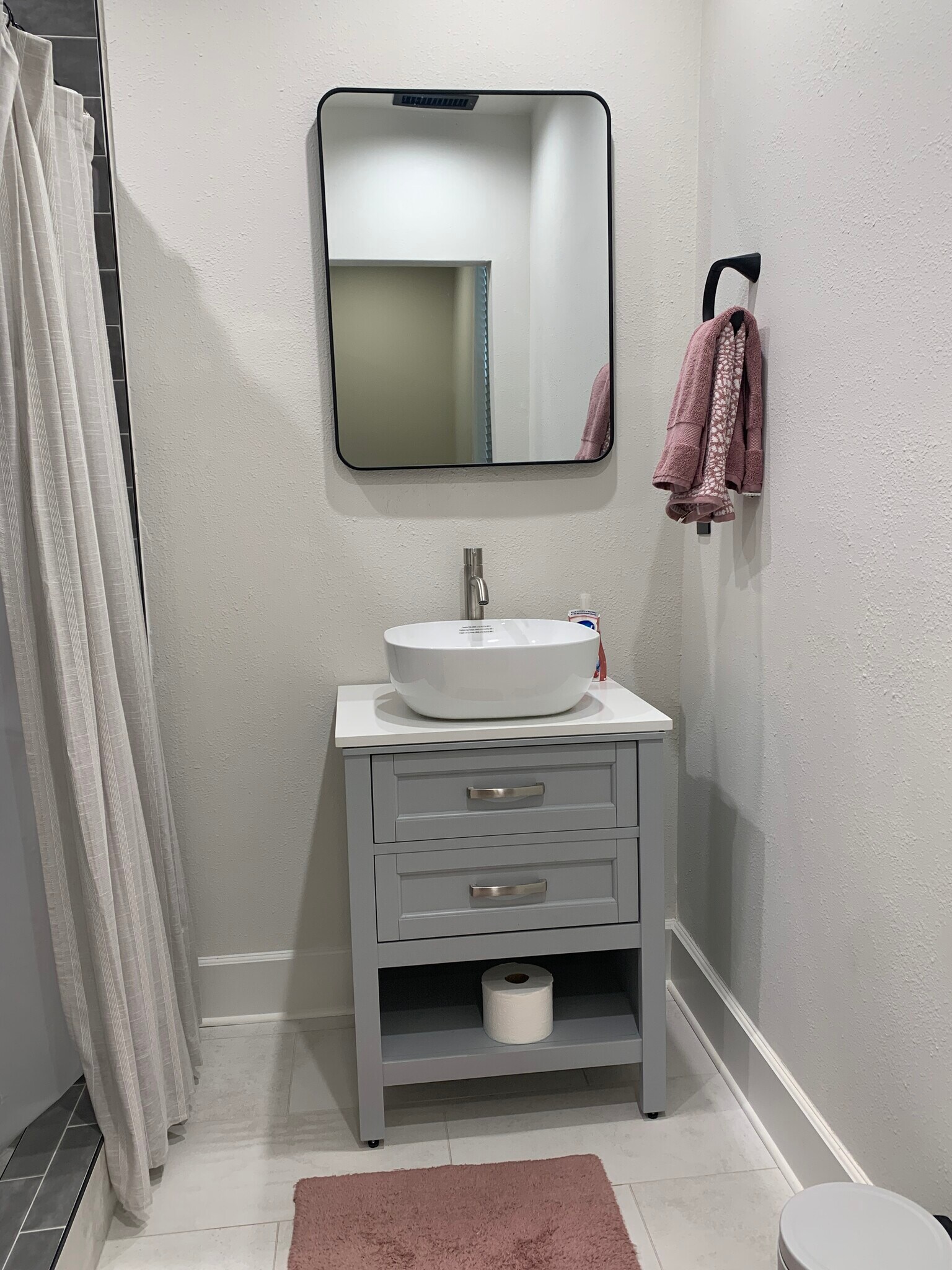 Building Photo - 3933 S 3rd St