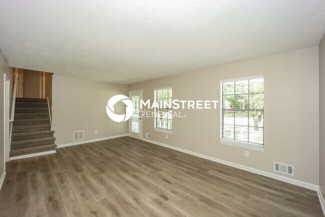 Building Photo - 4 Bedroom Pet-Friendly Home in MORROW, GA with Main Street Renewal