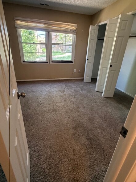 Building Photo - 6155 Little Pine Cir