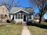 Building Photo - 1189 Hawthorne Ave E