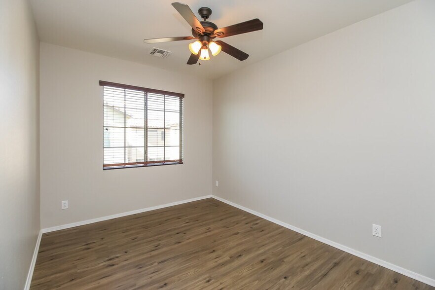 Building Photo - 3535 S Posse Trail