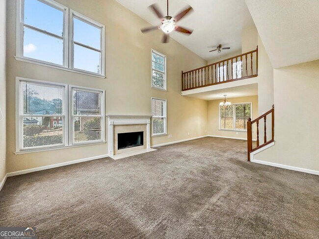 Building Photo - 1577 Linksview Way