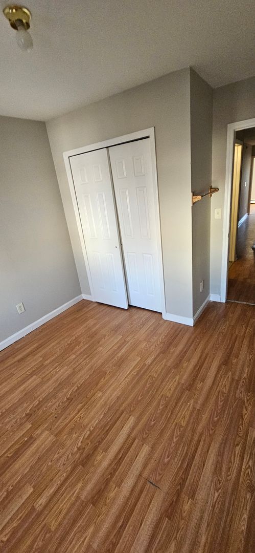 Building Photo - 4 Bed 1.5 Bath in Trenton