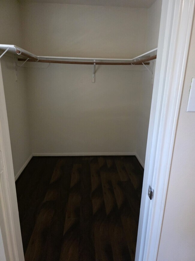 Building Photo - 1023 Orie Ct