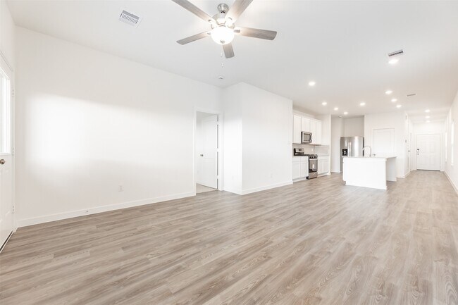 Building Photo - 3910 Windy Whisper Dr