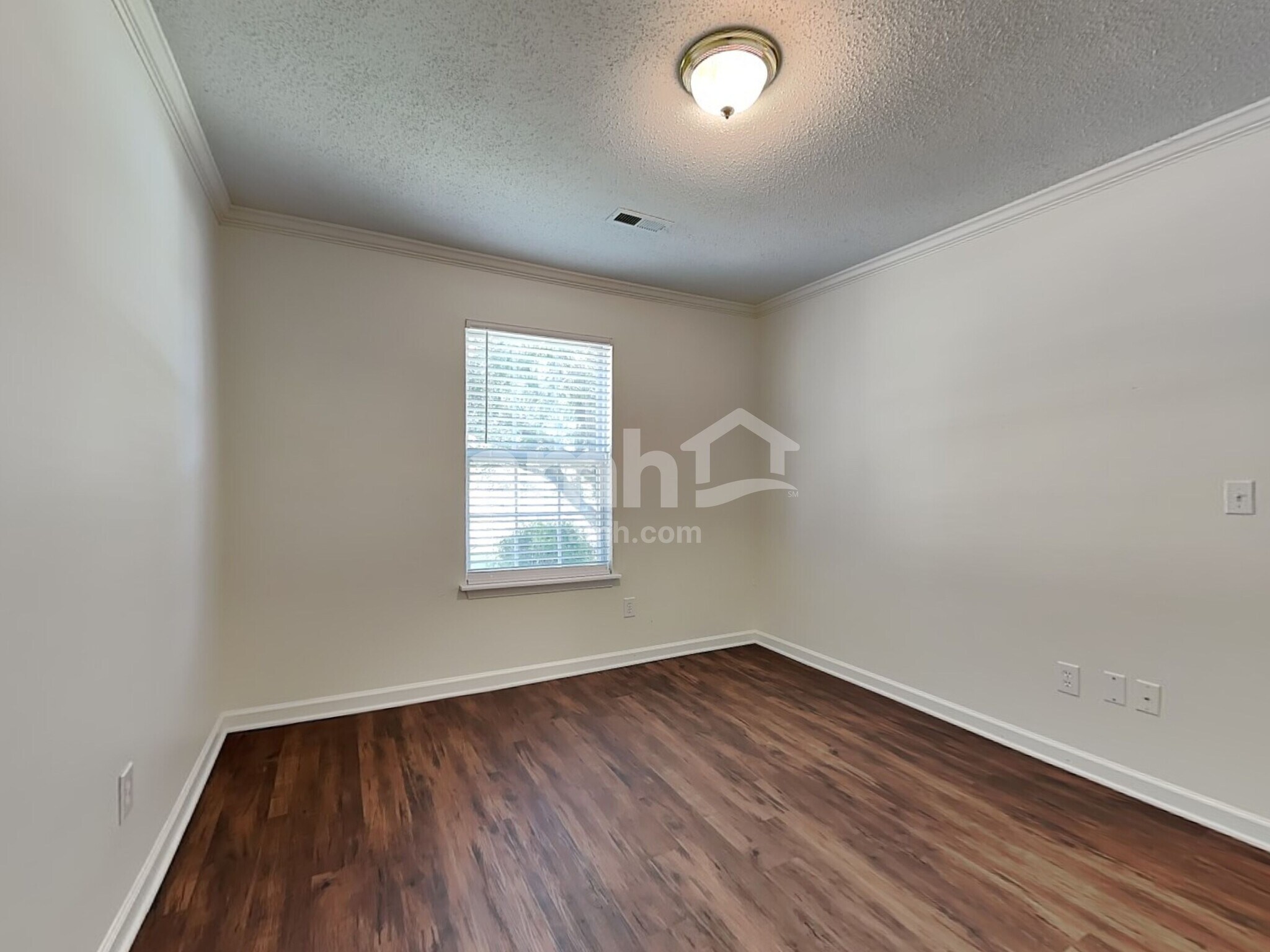 Building Photo - 550 Orchard Ridge Ln