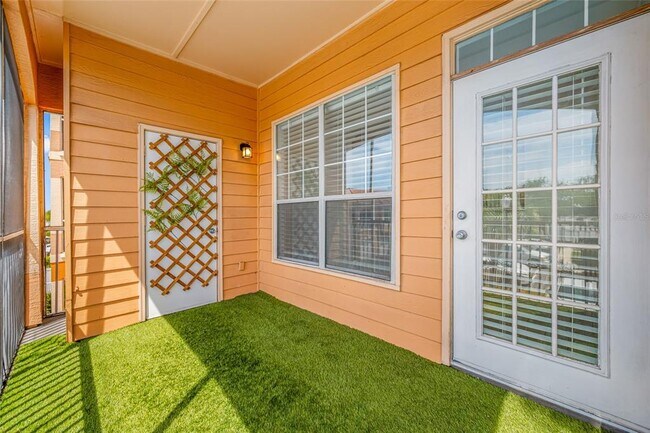 Building Photo - 5000 Culbreath Key Way