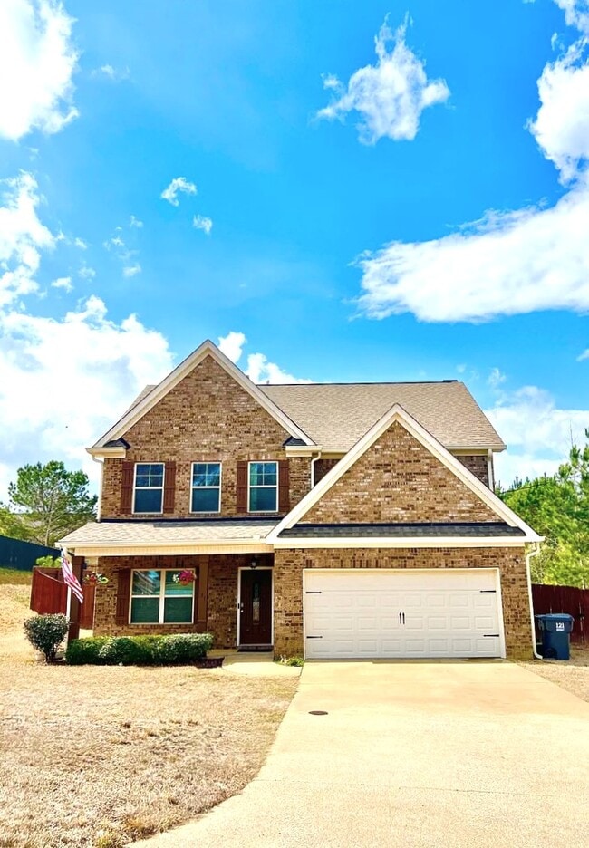 Building Photo - 31 White Pine Way