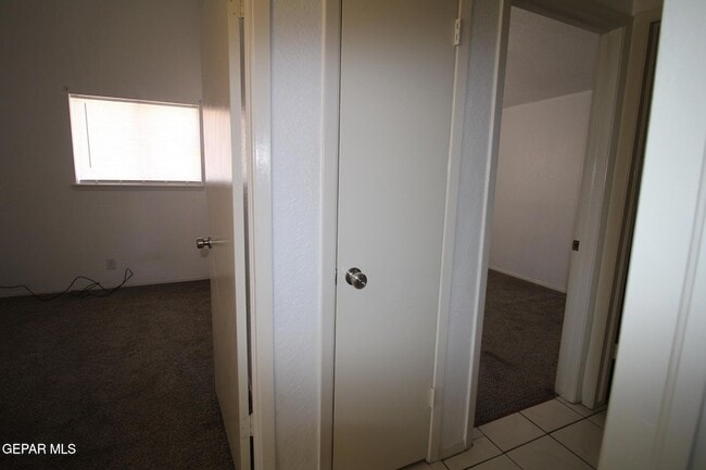Building Photo - 9604 Gaza Dr