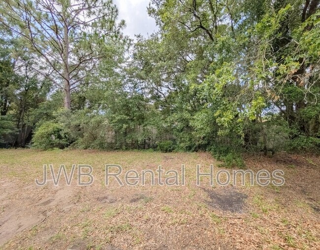 Building Photo - 7804 Playschool Ln