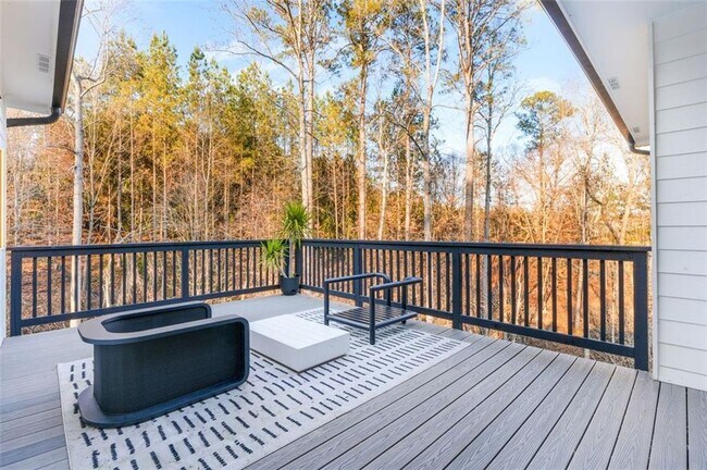 Building Photo - 507 Karen Ln