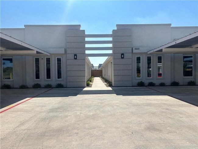 Primary Photo - 16 Briggs Rd