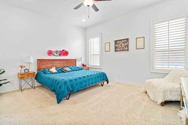 Building Photo - 1612 Palo Duro Dr