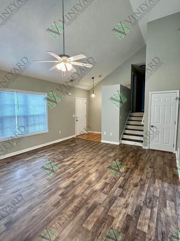 Building Photo - 19 Oak Grove Ln NW