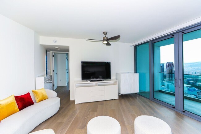 Building Photo - KOULA 2b2b1pkg Ready to Move In!