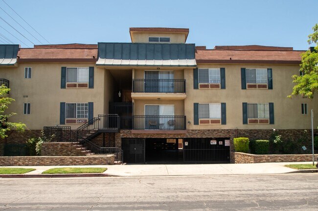 Building Photo - 6401