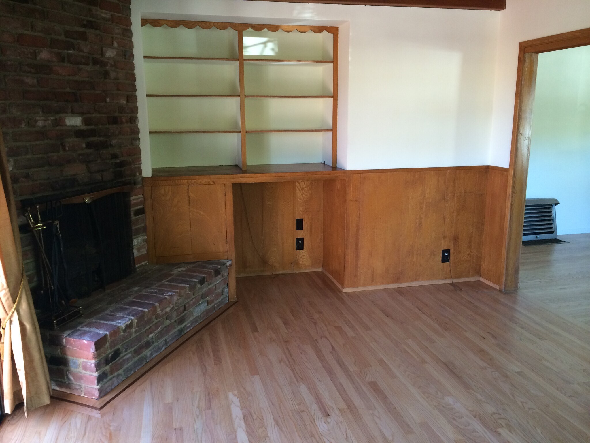 living room - 4327 Finley Ave