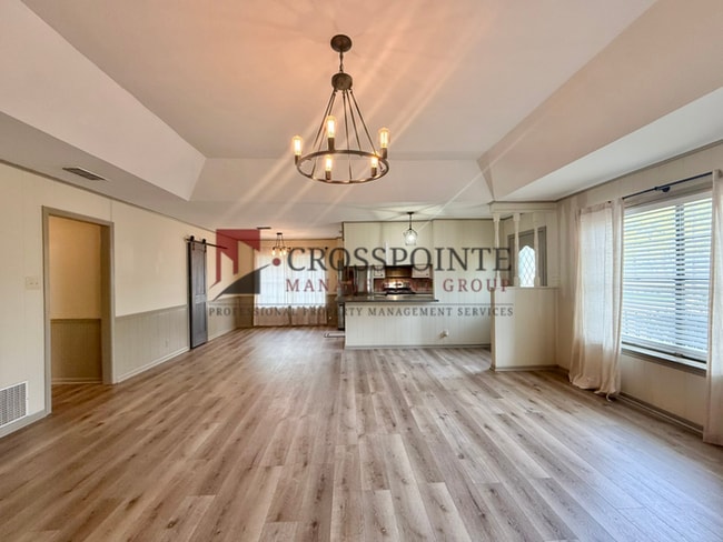 Building Photo - Almost Ready! 2 Bedroom 1 Bath ON Lake Palestine!