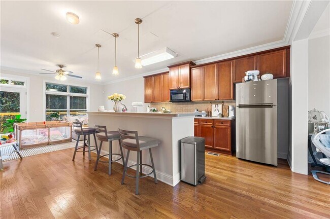 Building Photo - 10914 Gallier St