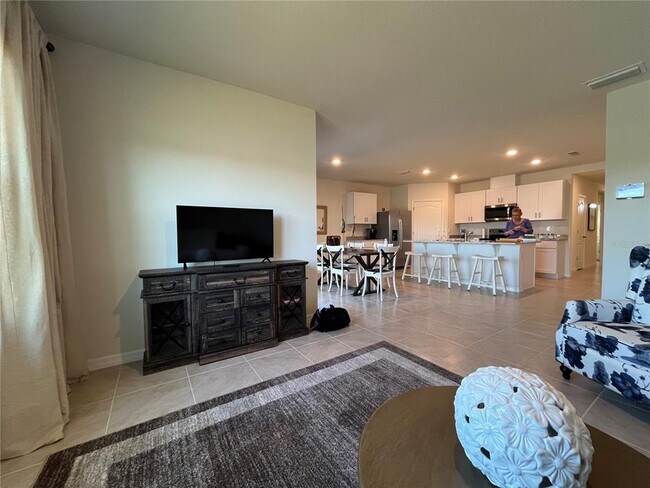 Building Photo - 2219 Lake Preserve Cir