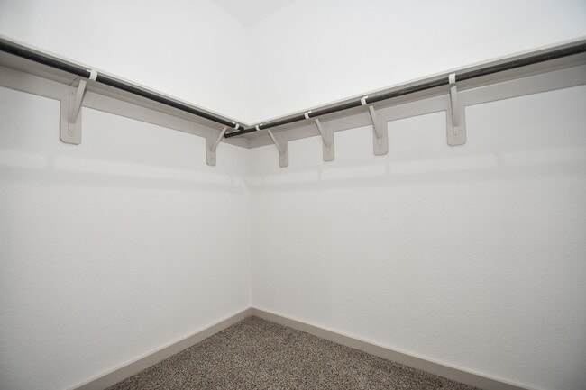 Building Photo - 2818 Bethnal Gdn Wy