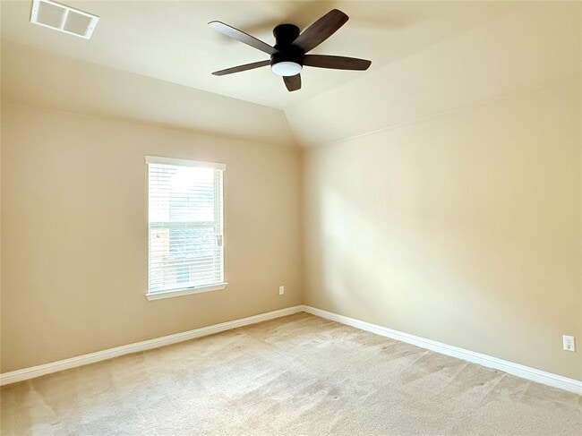 Building Photo - 404 Dry Gulch Bend
