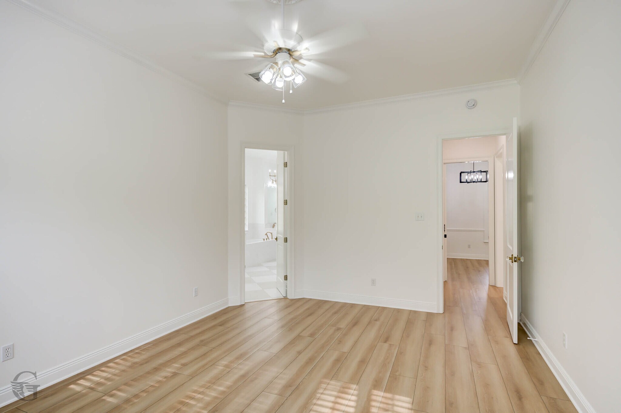 Building Photo - 316 Autumn Ridge Dr
