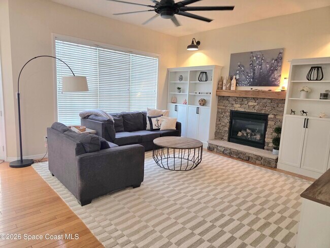 Building Photo - 988 Wildwood Dr