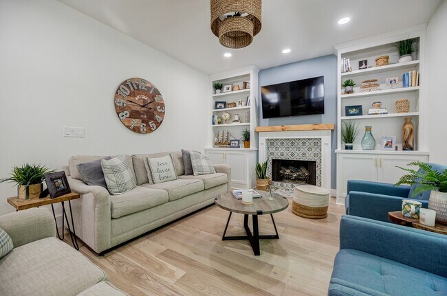 Building Photo - 2105 Brookridge Ter