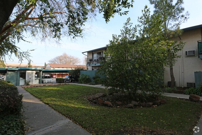 Building Photo - Evan Alan Apartments
