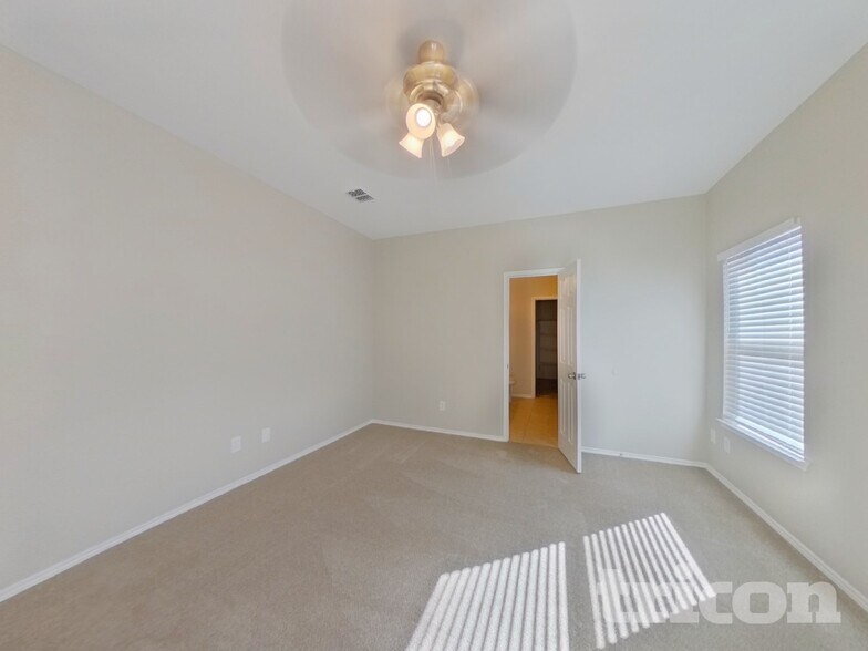 Building Photo - 12417 Worthington Ln