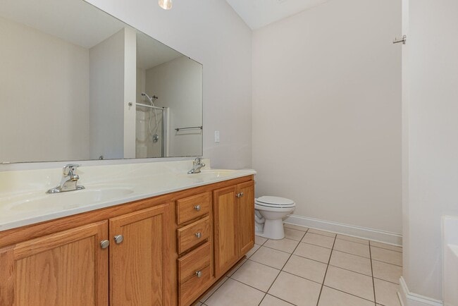 Building Photo - 2BR Condo in Cornelius