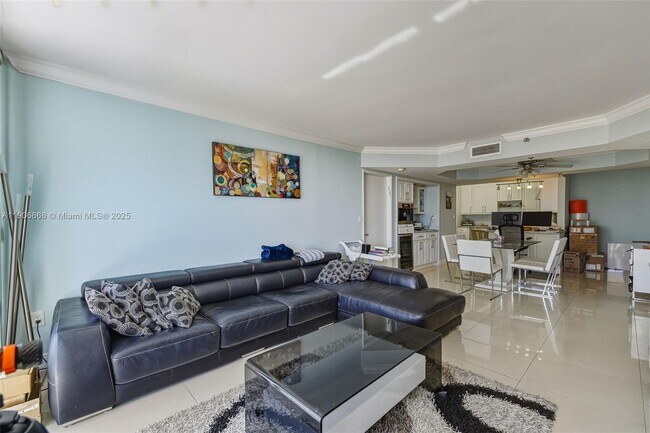 Building Photo - 9341 Collins Ave