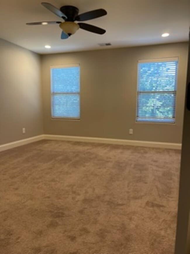 Building Photo - Generals Run Townhome   Coming Soon!