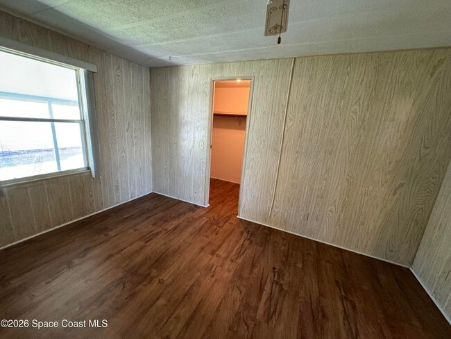 Building Photo - 1894 Coco Plum St NE