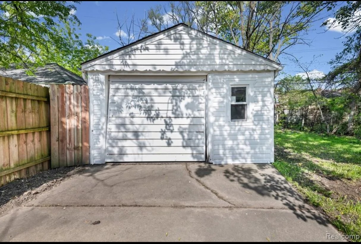 Building Photo - 14811 Prevost St