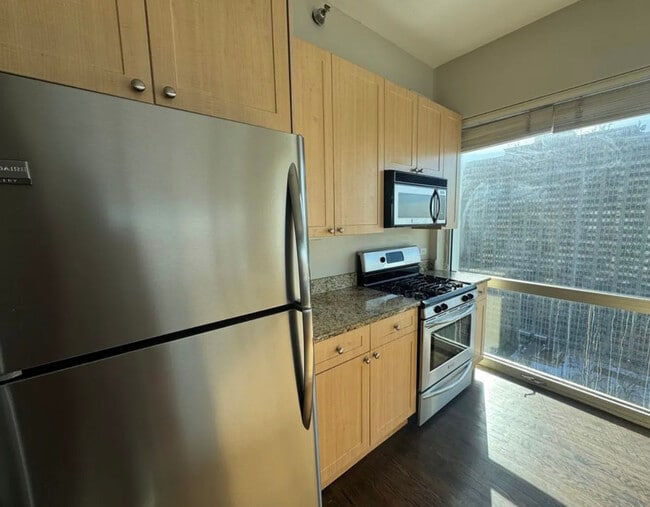 Building Photo - 1845 S Michigan Ave