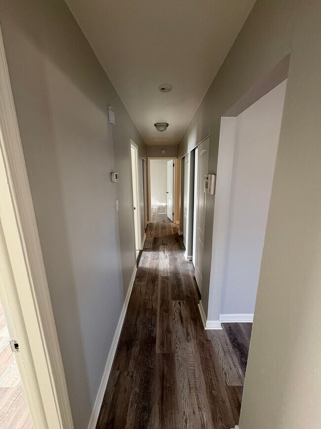 Building Photo - Beautiful updated home with new flooring and fresh paint