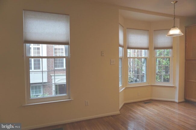 Building Photo - 9724 Athletic Way