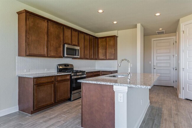Building Photo - 112 Winding Hollow Ln