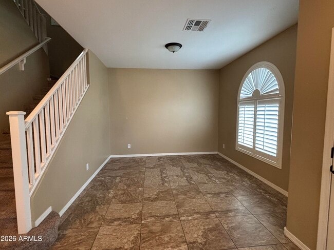 Building Photo - 948 S Huish Dr