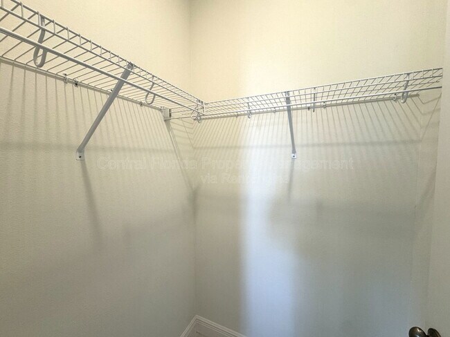 Building Photo - 9819 Gobat Aly