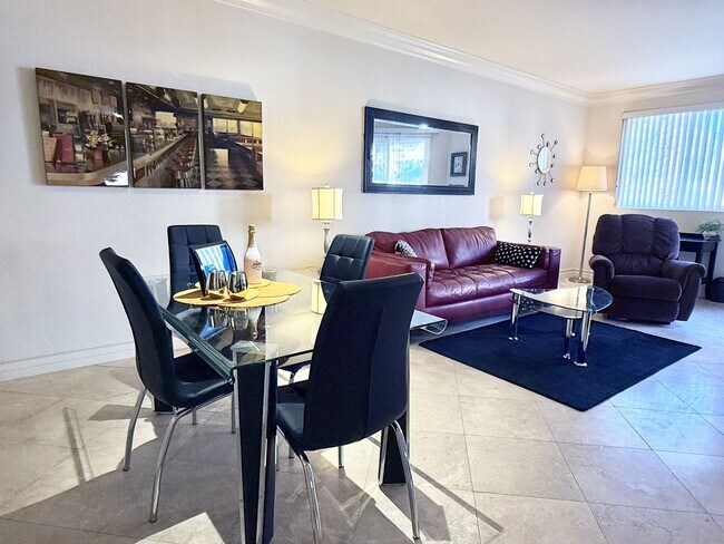 Building Photo - Meridian Luxury Condo in Resort Community ...