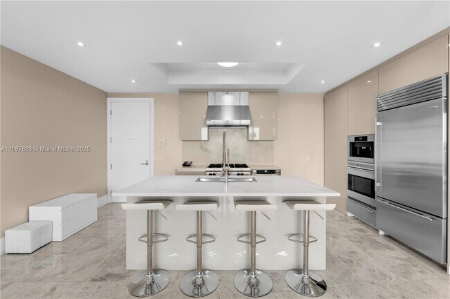 Building Photo - 9705 Collins Ave