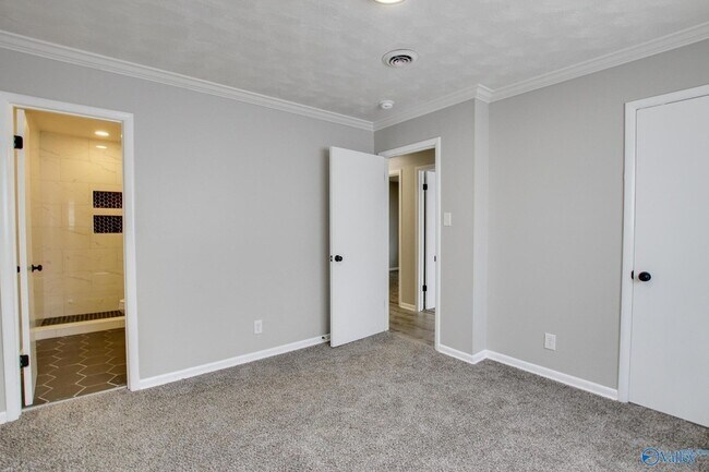 Building Photo - 629 Dawson Terrace NW