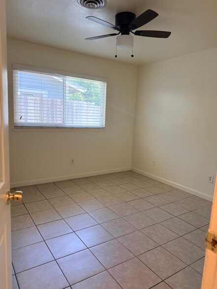 Building Photo - 1228 Payne Ct