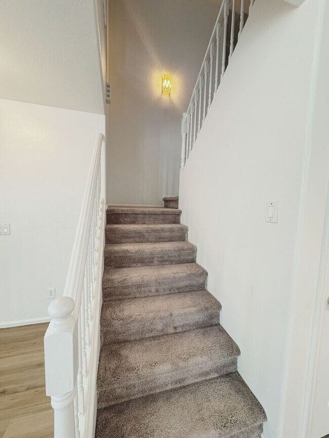 Building Photo - 4 BED, 2.5 BATH HOME IN CIRCLE CROSS RANCH SAN TAN VALLEY, AZ