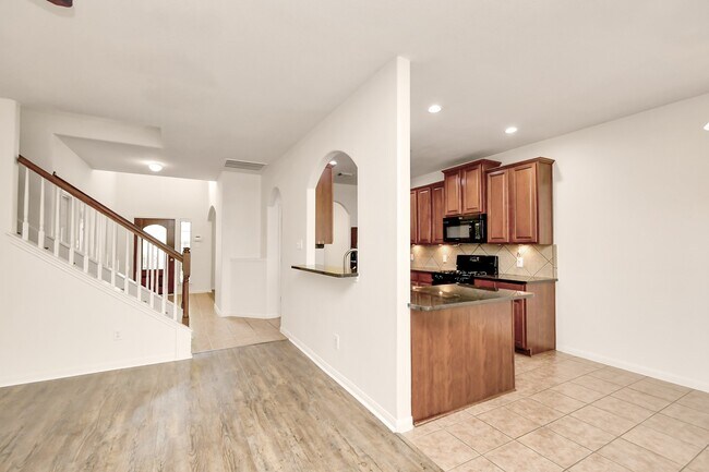 Building Photo - 2143 Westover Park Cir