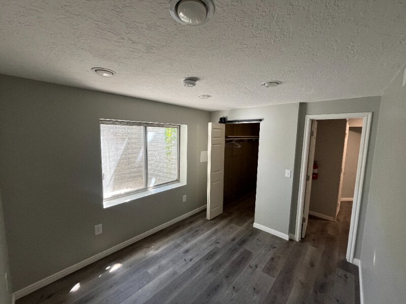 Building Photo - 6624 S Bouchelle Cv