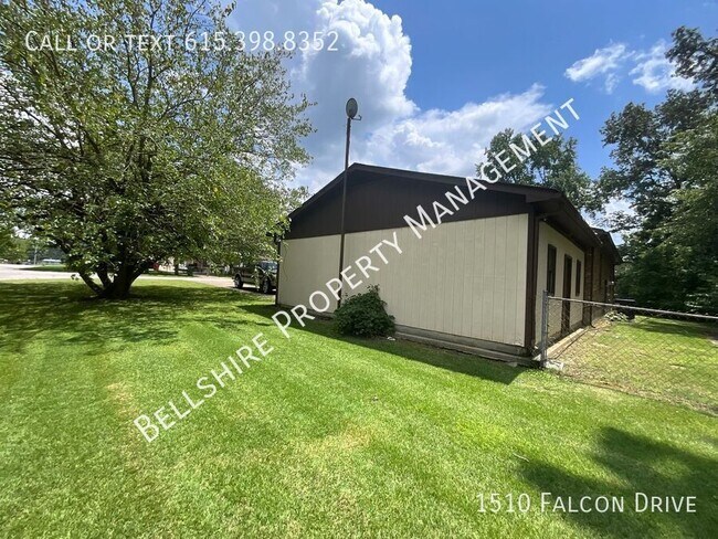 Building Photo - 1510 Falcon Dr